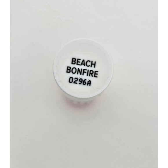 Younique Weekend Lip Butter Beach Bonfire New in Box Discontinued - Picture 8 of 8